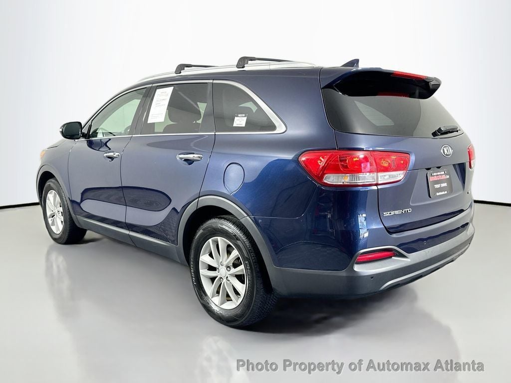 2016 Kia Sorento LX - 22615457 - 6