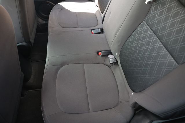 2016 Kia Soul  - 23040254 - 12