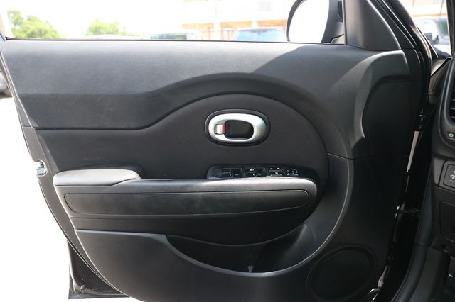 2016 Kia Soul  - 23040254 - 39