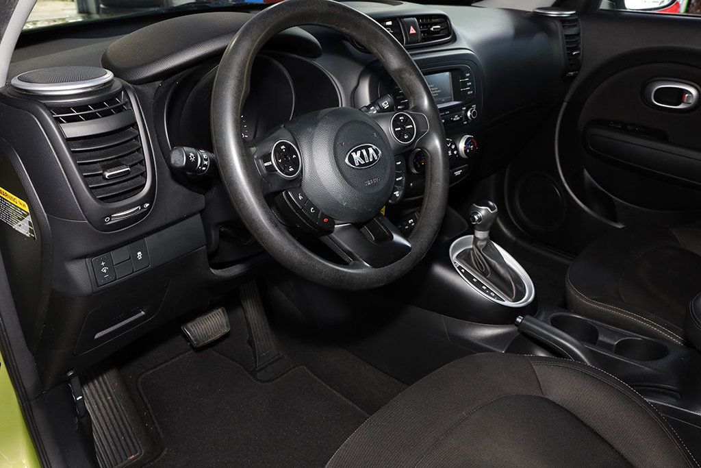 2016 Kia Soul Base photo 18