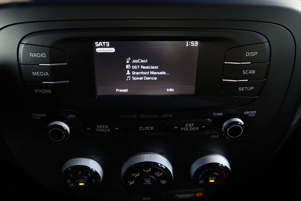 2016 Kia Soul Base photo 21