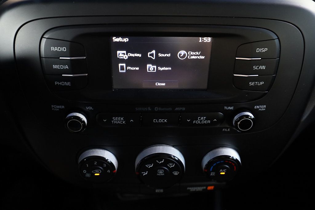 2016 Kia Soul Base photo 23