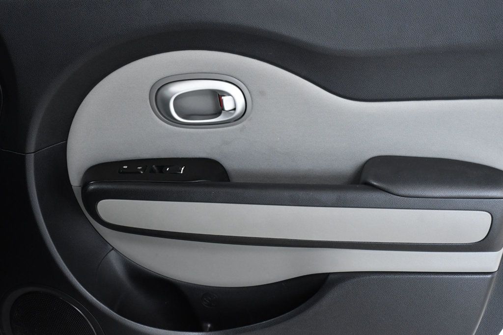 2016 Kia Soul 5dr Wagon Automatic - 23008395 - 17