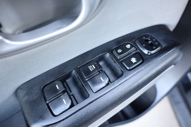 2016 Kia Soul 5dr Wagon Automatic - 22980113 - 32