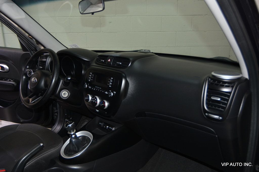2016 Kia Soul 5dr Wagon Manual - 22961383 - 11
