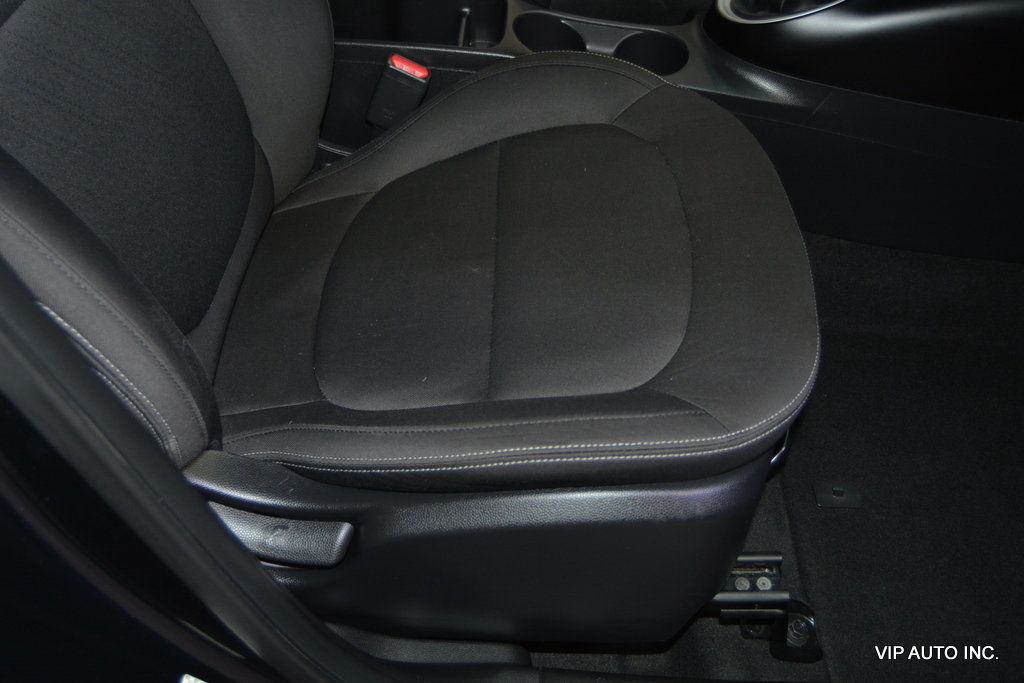 2016 Kia Soul 5dr Wagon Manual - 22961383 - 17