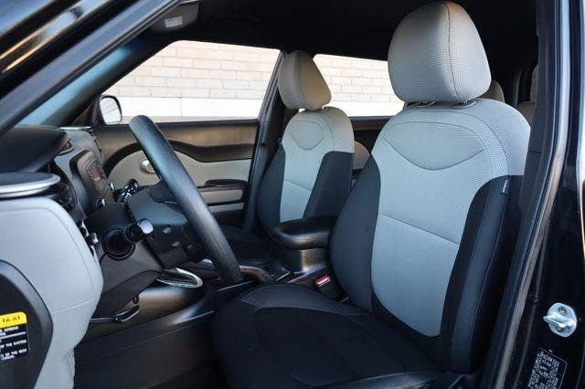 2016 Kia Soul Base - 23057165 - 14