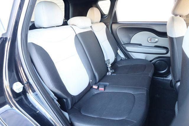 2016 Kia Soul Base - 23057165 - 21