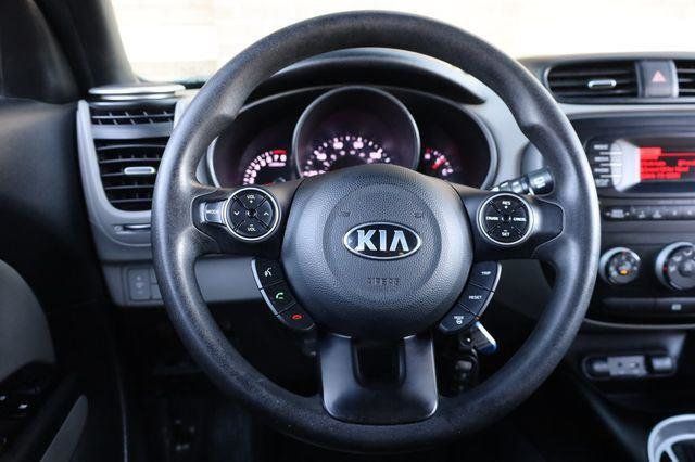 2016 Kia Soul Base - 23057165 - 28