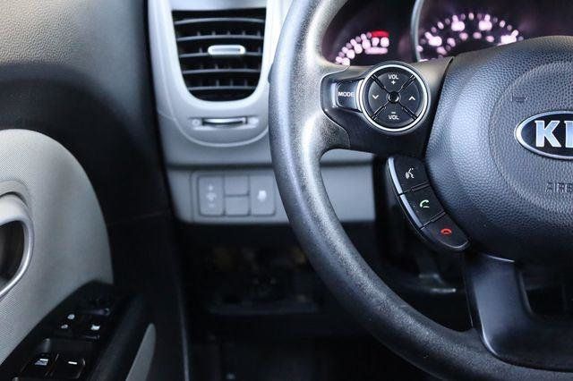 2016 Kia Soul Base - 23057165 - 29