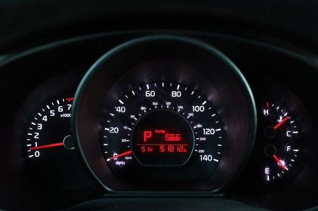 2016 Kia Soul Base - 23057165 - 39