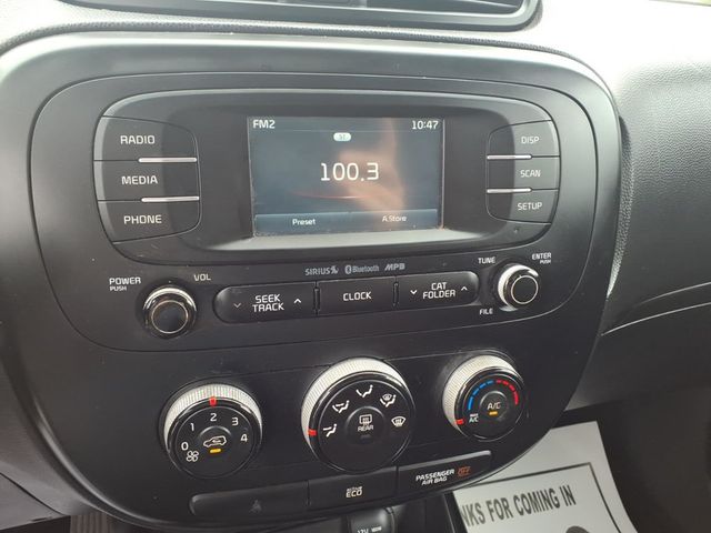 2016 Kia Soul Wagon 4D - 23011743 - 10