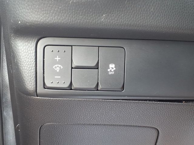 2016 Kia Soul Wagon 4D - 23011743 - 13
