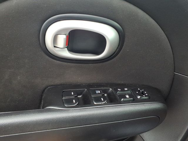 2016 Kia Soul Wagon 4D - 23011743 - 14
