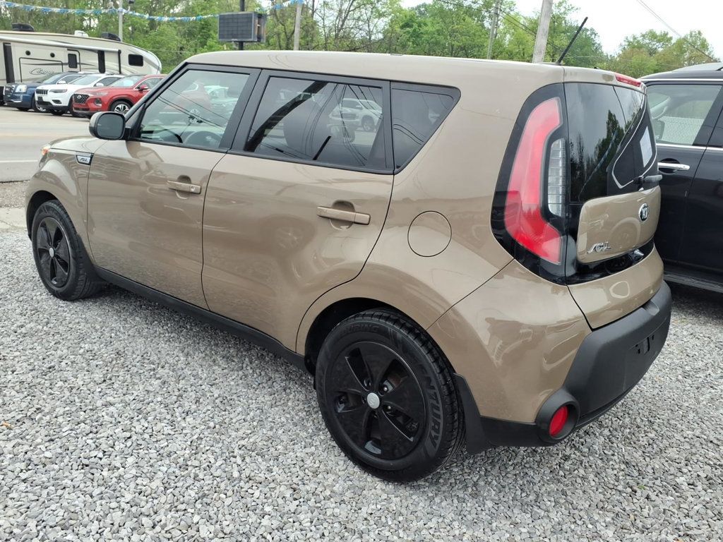2016 Kia Soul Wagon 4D - 23011743 - 2