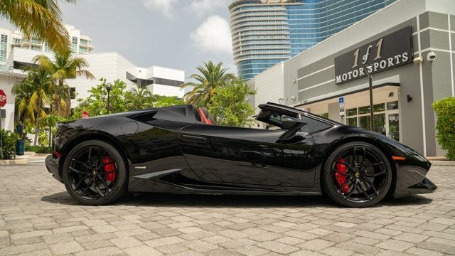 2016 Lamborghini Huracan 2dr Convertible LP 610-4 Spyder - 22875855 - 11