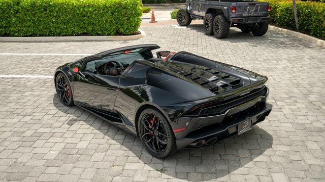 2016 Lamborghini Huracan 2dr Convertible LP 610-4 Spyder - 22875855 - 24