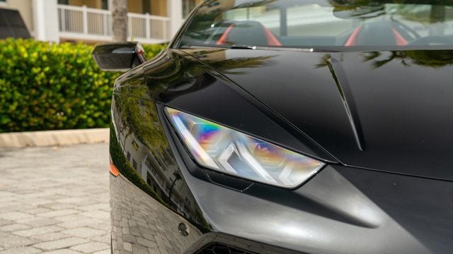 2016 Lamborghini Huracan 2dr Convertible LP 610-4 Spyder - 22875855 - 34