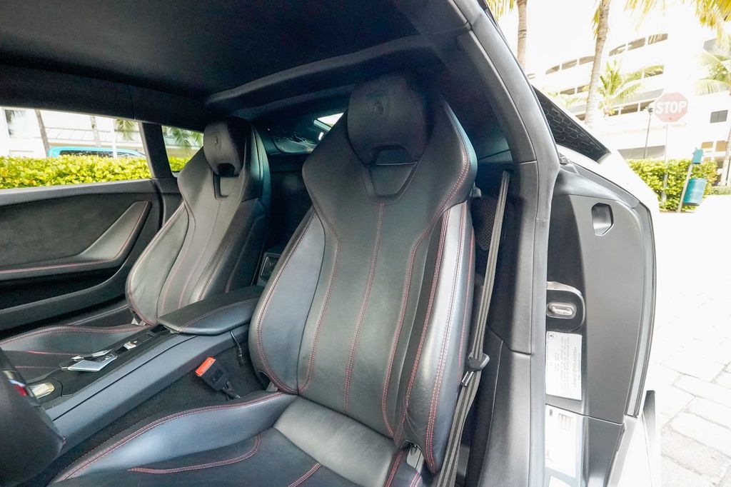 2016 Lamborghini Huracan 2dr Coupe LP 610-4 AWD - 22936606 - 52