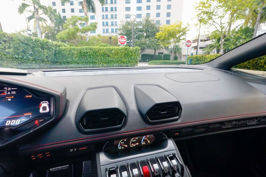 2016 Lamborghini Huracan 2dr Coupe LP 610-4 AWD - 22936606 - 61