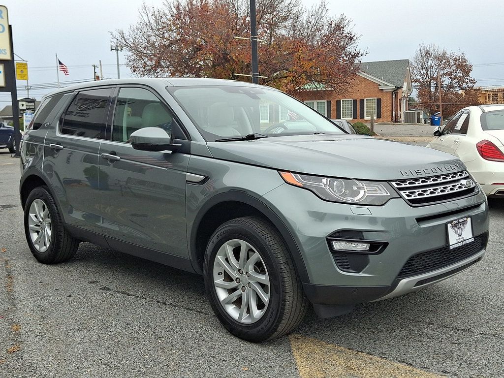 2016 Land Rover Discovery Sport HSE photo 2