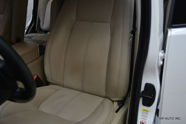 2016 Land Rover LR4 4WD 4dr LUX - 23025814 - 14