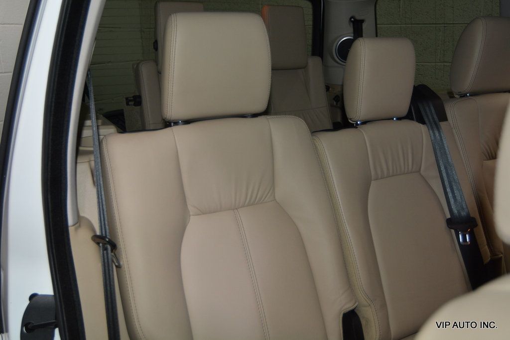 2016 Land Rover LR4 4WD 4dr LUX - 23025814 - 24