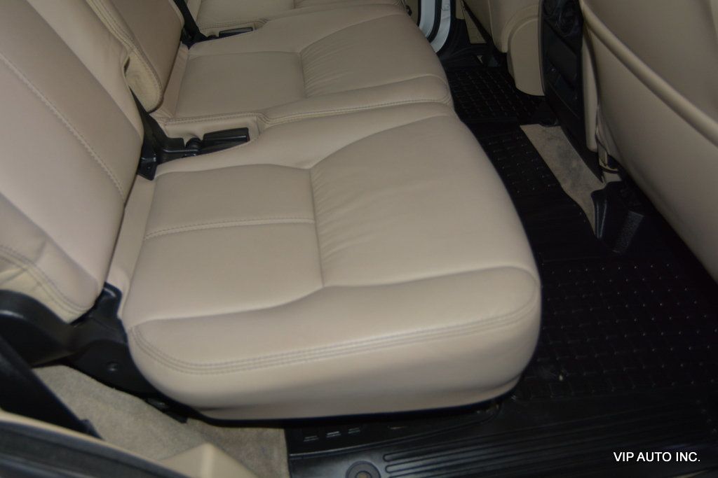 2016 Land Rover LR4 4WD 4dr LUX - 23025814 - 28