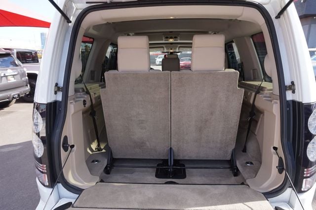 2016 Land Rover LR4 4WD, DUAL MOON ROOF, THIRD ROW SEATS, SOURROUNDING CAMERA - 23072424 - 9