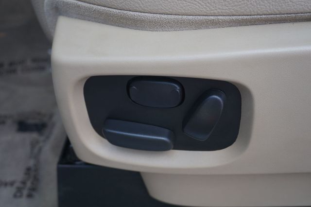2016 Land Rover LR4 4WD, DUAL MOON ROOF, THIRD ROW SEATS, SOURROUNDING CAMERA - 23072424 - 18