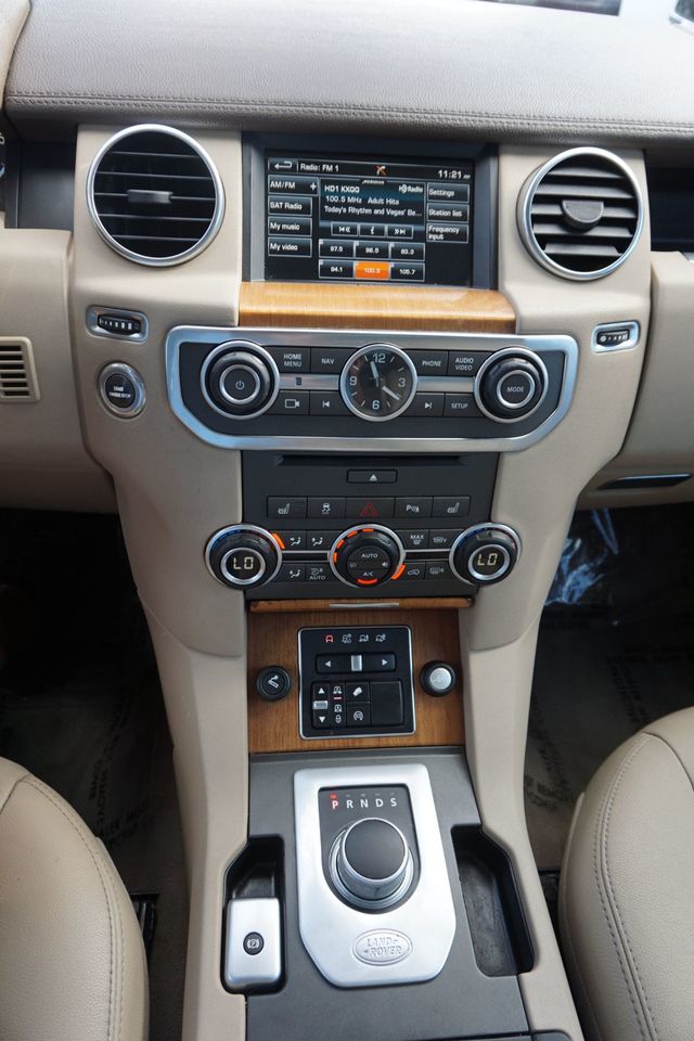 2016 Land Rover LR4 4WD, DUAL MOON ROOF, THIRD ROW SEATS, SOURROUNDING CAMERA - 23072424 - 25