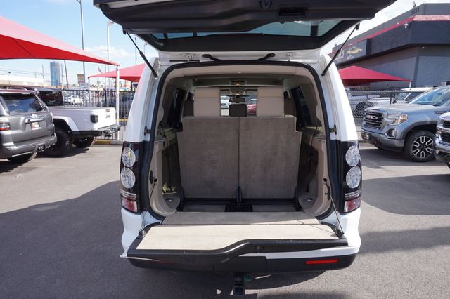 2016 Land Rover LR4 4WD, DUAL MOON ROOF, THIRD ROW SEATS, SOURROUNDING CAMERA - 23072424 - 8