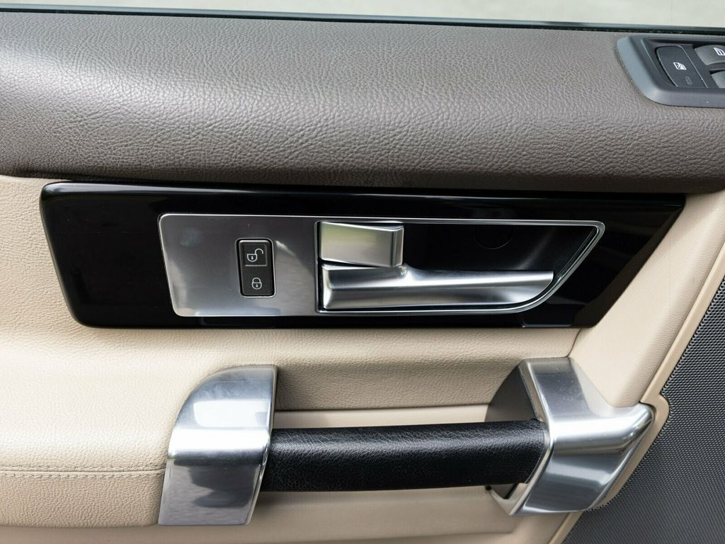 2016 Land Rover LR4 HSE, Great Condition, Well Maintained, Adaptive Cruise Control - 22814502 - 26