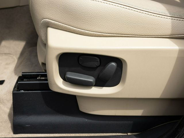 2016 Land Rover LR4 HSE, Great Condition, Well Maintained, Adaptive Cruise Control - 22814502 - 32