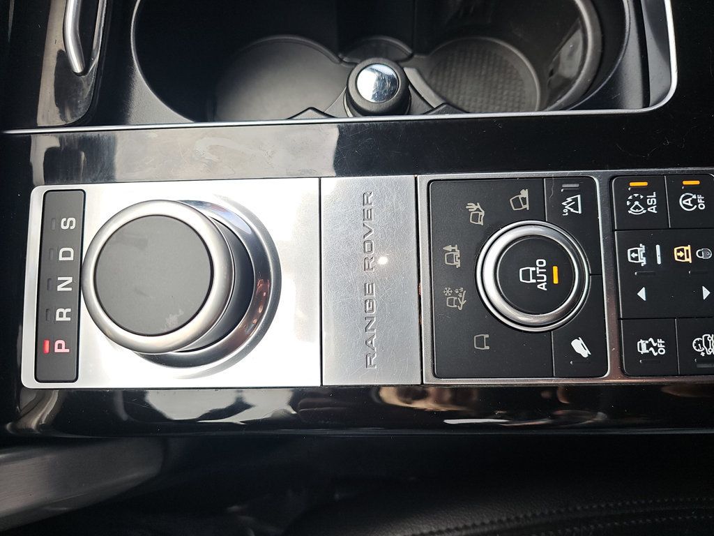 Land Rover Range Rover photo 31