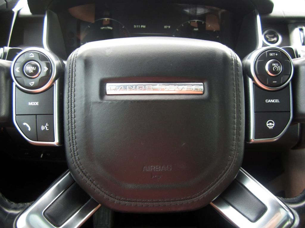 2016 Land Rover Range Rover HSE photo 23