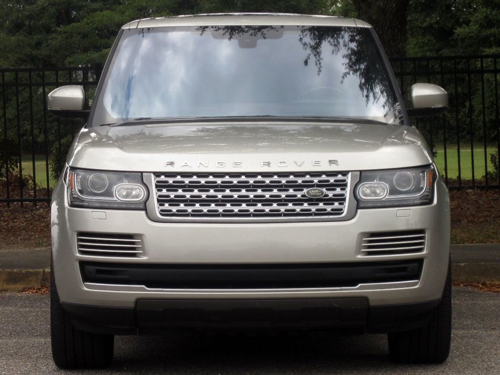2016 Land Rover Range Rover HSE photo 3