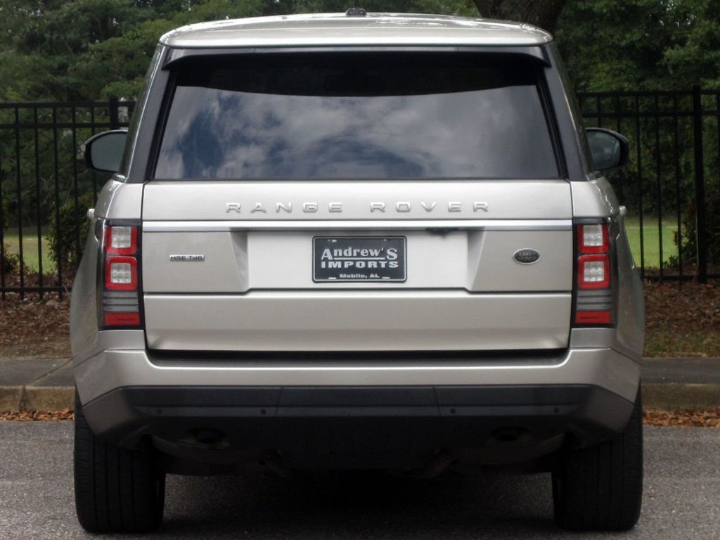2016 Land Rover Range Rover HSE photo 4