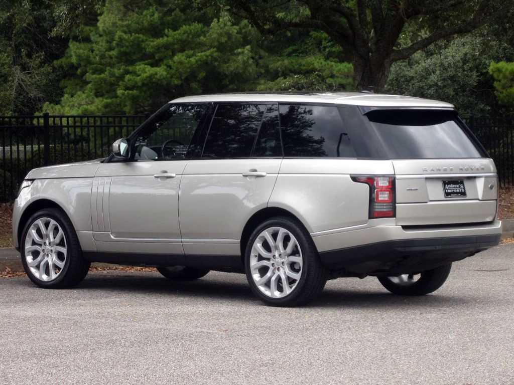 2016 Land Rover Range Rover HSE photo 6