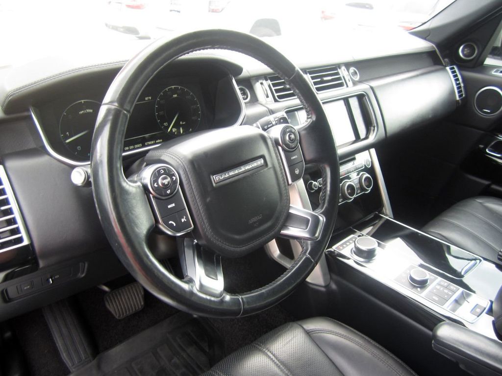 2016 Land Rover Range Rover HSE photo 7