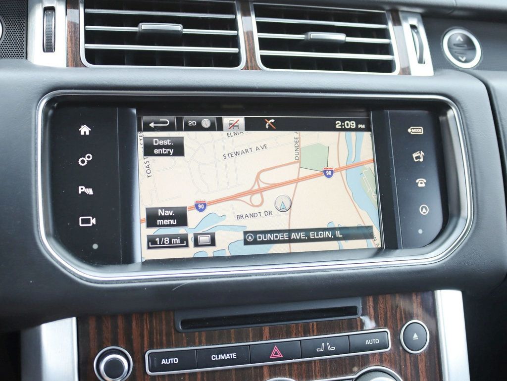 2016 Land Rover Range Rover HSE photo 13