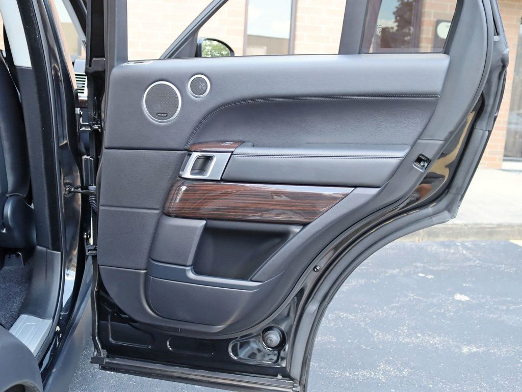 2016 Land Rover Range Rover HSE photo 29