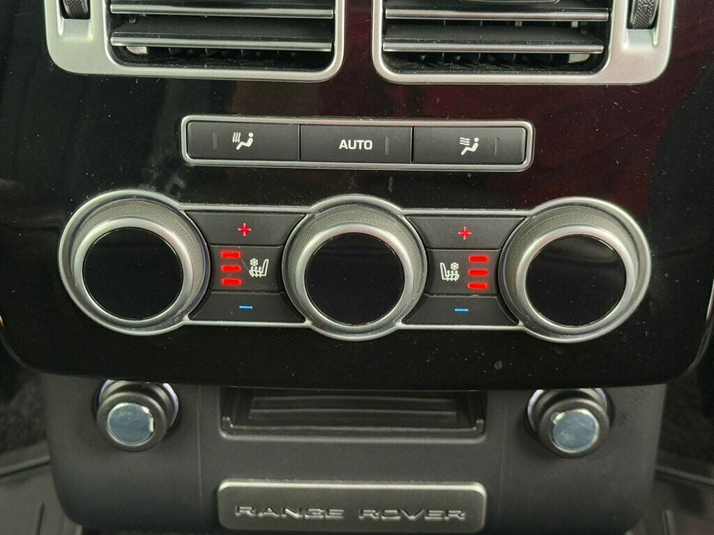 2016 Land Rover Range Rover SuperCharged photo 25