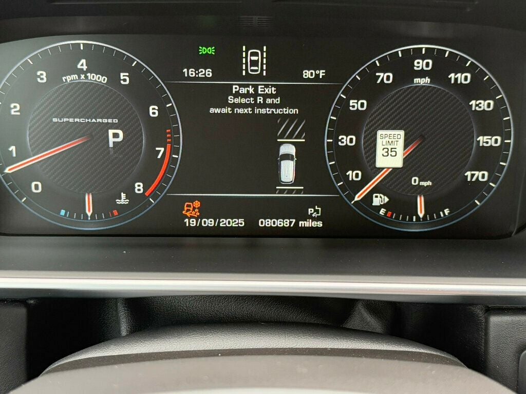 2016 Land Rover Range Rover SuperCharged photo 30