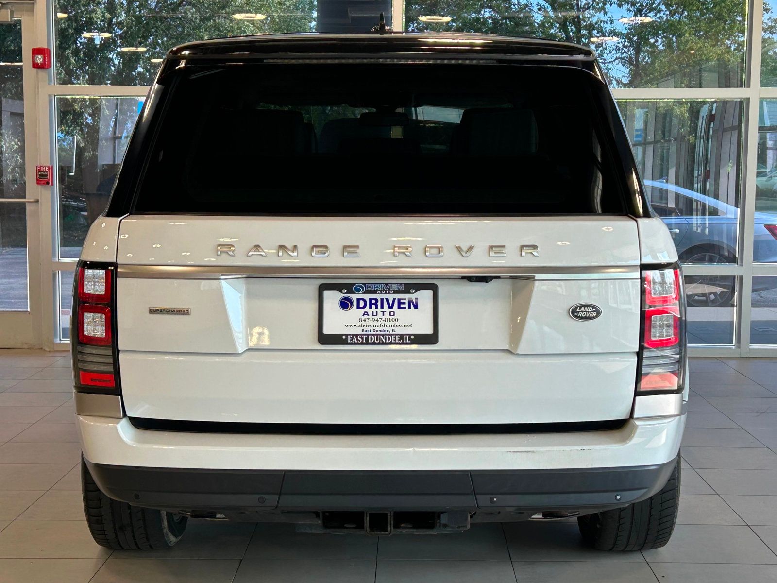 2016 Land Rover Range Rover Supercharged LWB photo 10