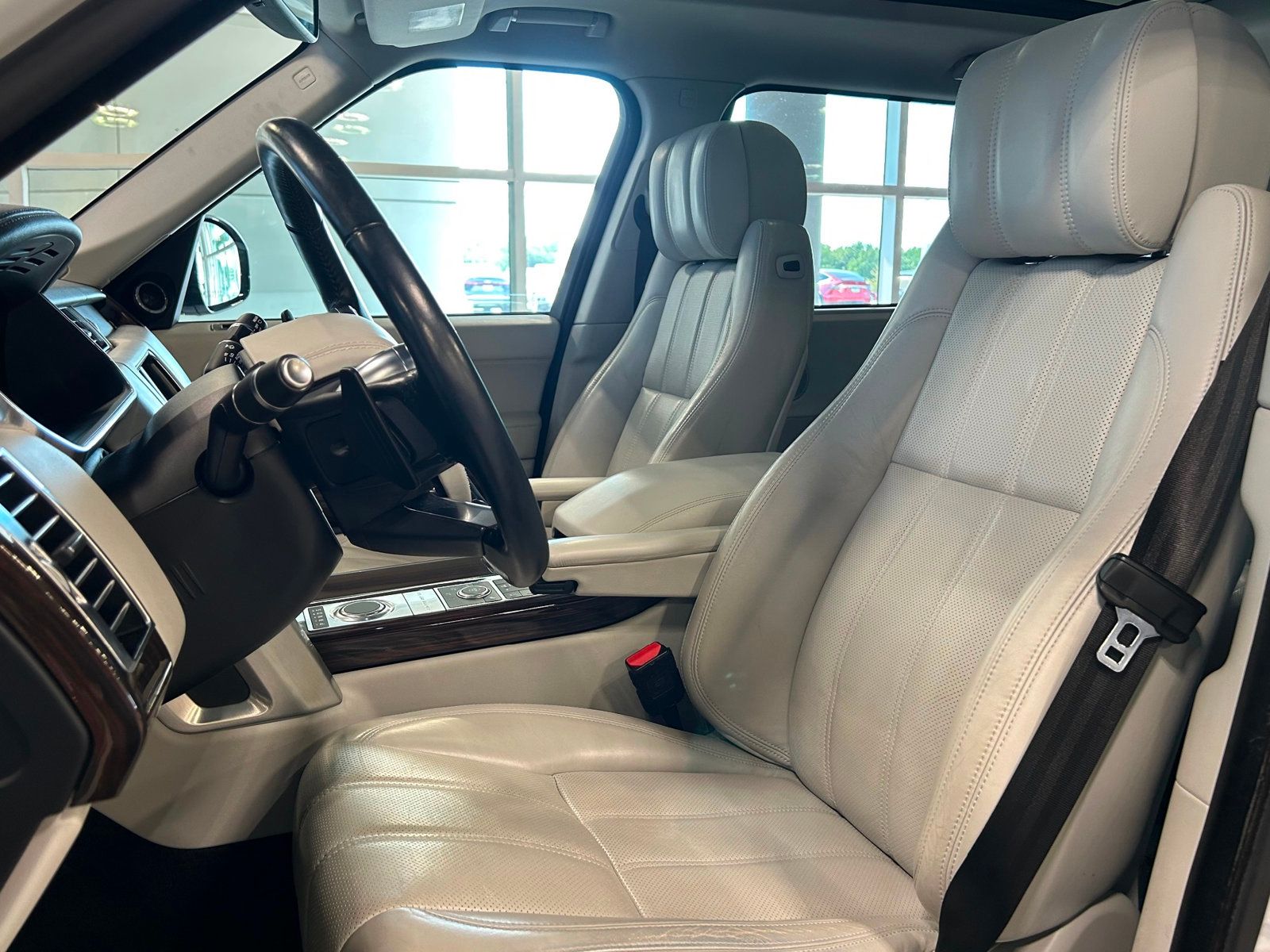 2016 Land Rover Range Rover Supercharged LWB photo 22