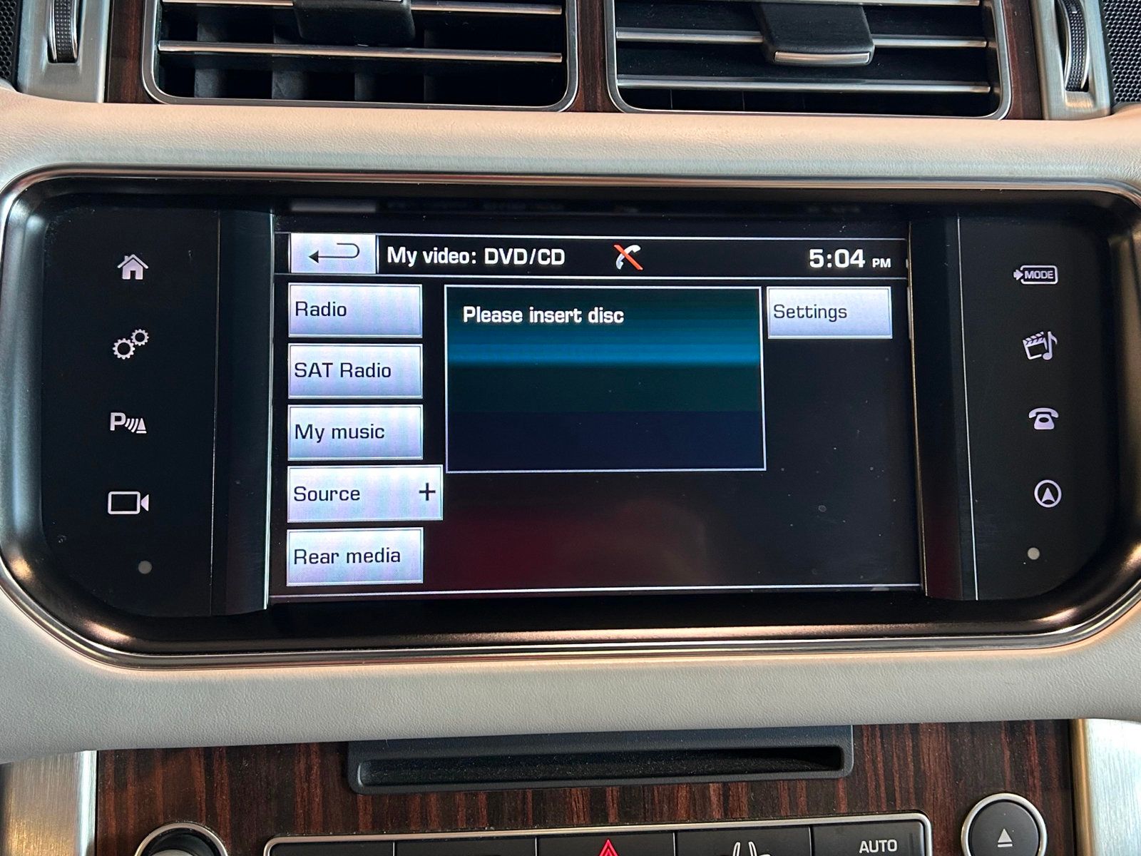 2016 Land Rover Range Rover Supercharged LWB photo 31