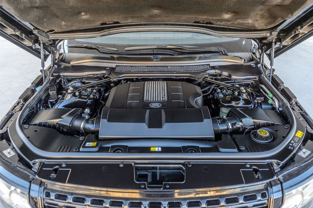 2016 Land Rover Range Rover SuperCharged Base photo 18
