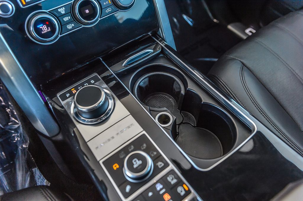2016 Land Rover Range Rover SuperCharged Base photo 34