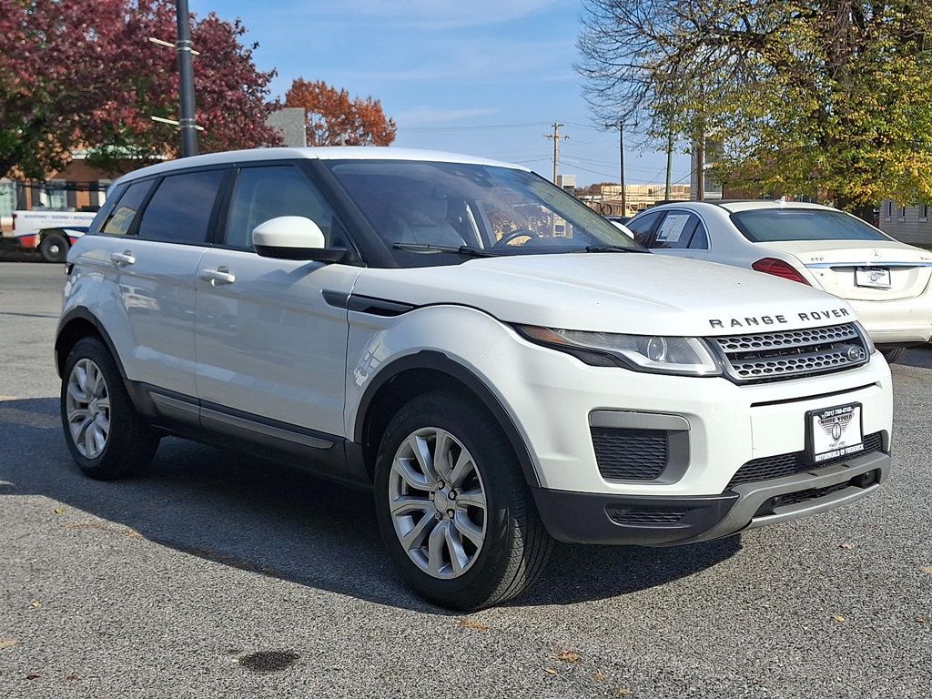 2016 Land Rover Range Rover Evoque SE photo 2